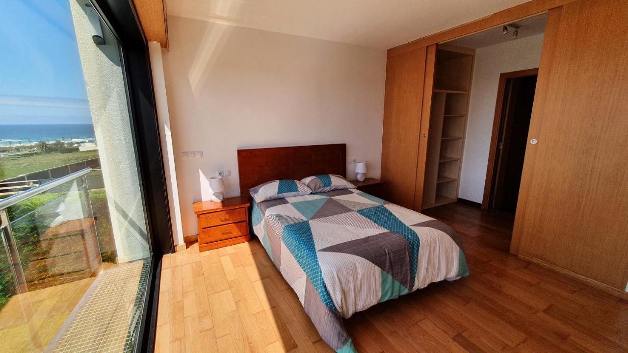 Modern 4 Double Bedroom Villa With Pool / Garden Valdoviño Esterno foto